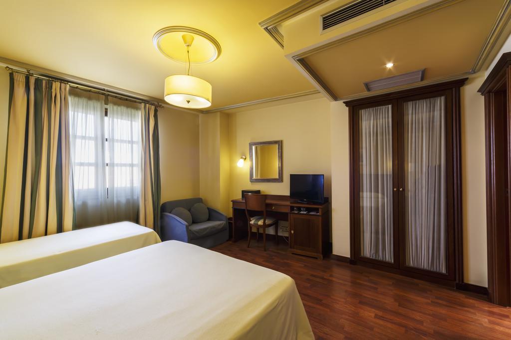 Hotel Azofra Burgos Exterior photo